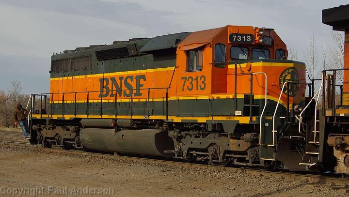 BNSF 7313 - SD40-2.jpg